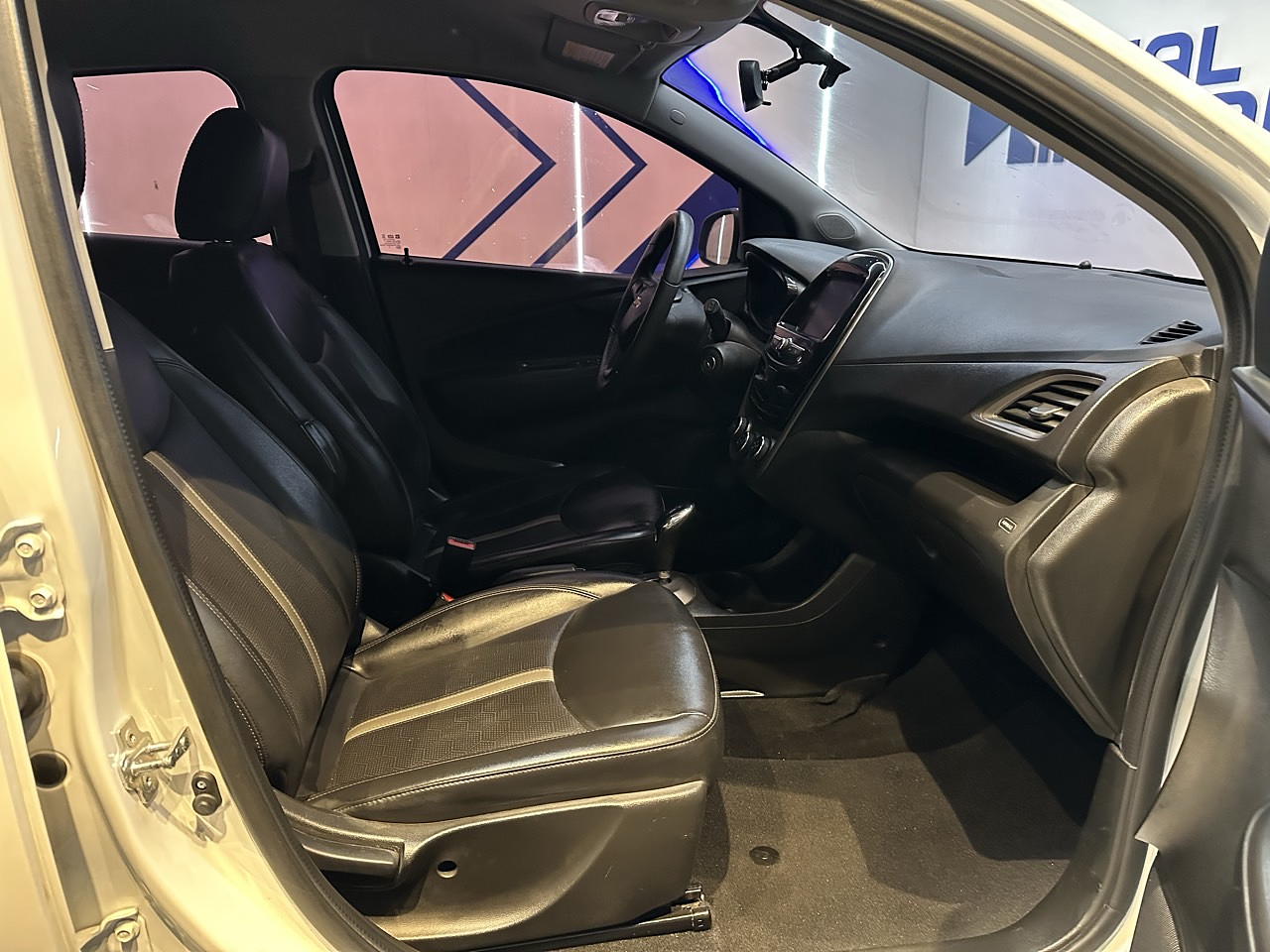 CHEVROLET NEW SPARK 2020 / 5PASAJEROS / AUTOMATICO / CAMARA R  26