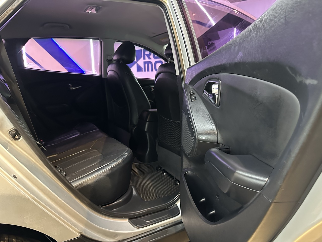  HYUNDAI TUCSON 2011 / AUTOMÁTICA  / DIESEL  / 2WD 28