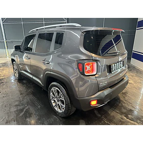 Jeep Renegade — foto 5 de 18