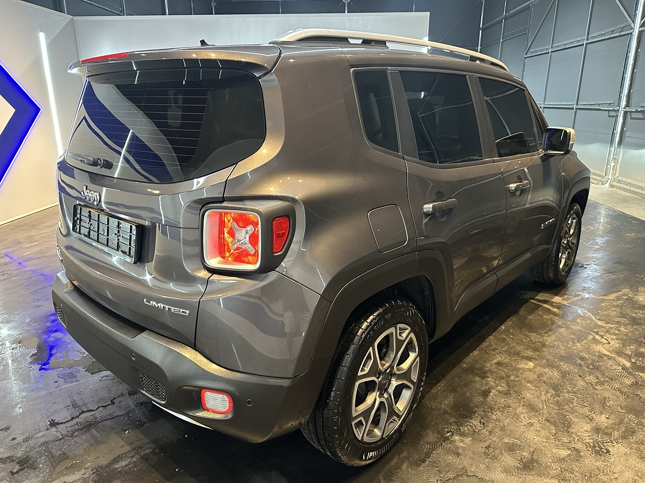 JEEP RENEGADE 2017 DIESEL 4WD / SUNROOF / CAMERA  8