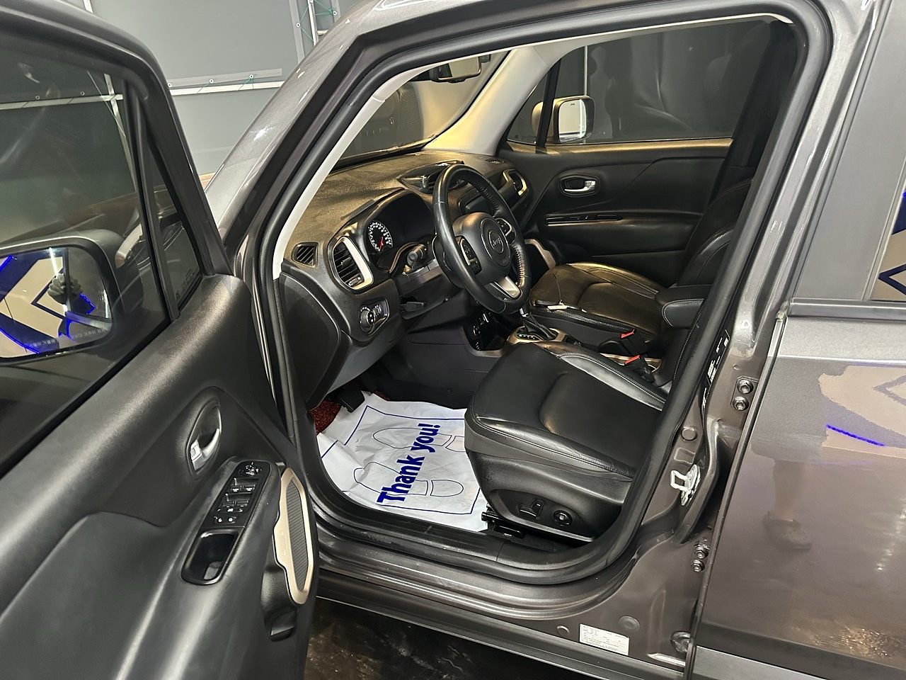 JEEP RENEGADE 2017 DIESEL 4WD / SUNROOF / CAMERA  10