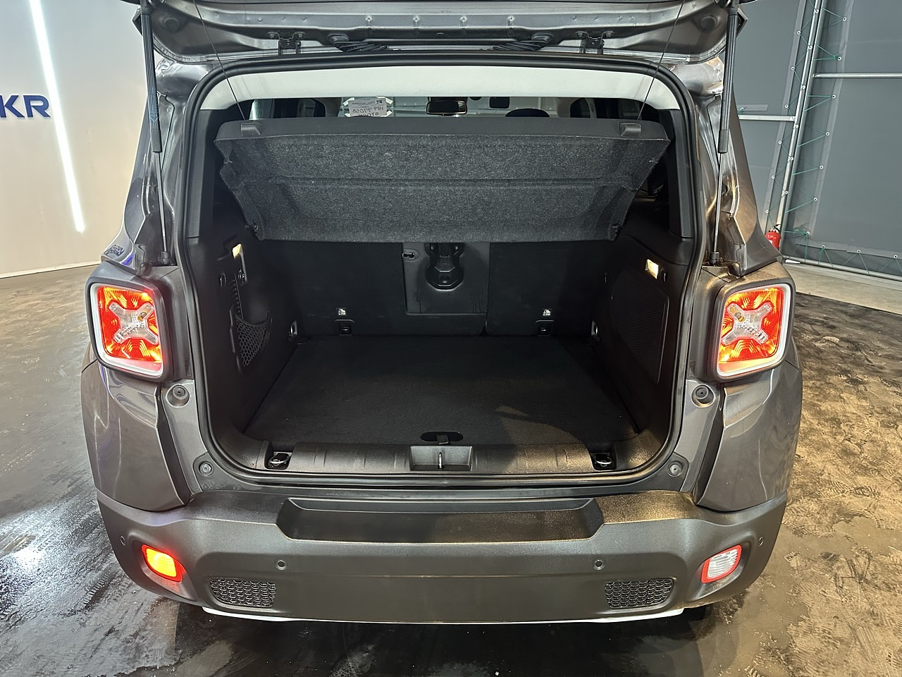 JEEP RENEGADE 2017 DIESEL 4WD / SUNROOF / CAMERA  12