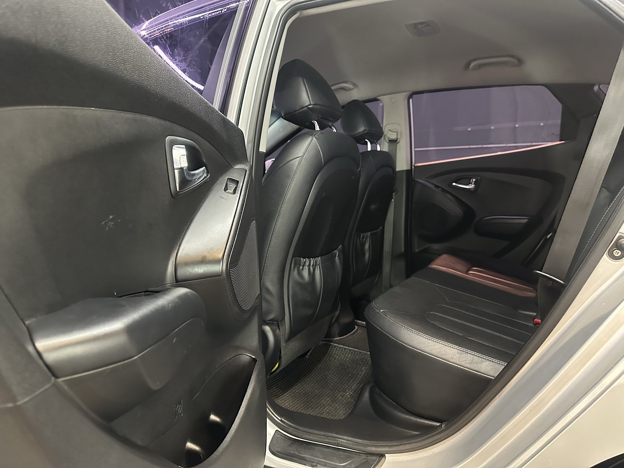  HYUNDAI TUCSON 2012 / AUTOMÁTICA  / DIESEL  / 2WD 23