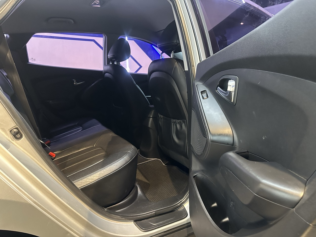  HYUNDAI TUCSON 2012 / AUTOMÁTICA  / DIESEL  / 2WD 25