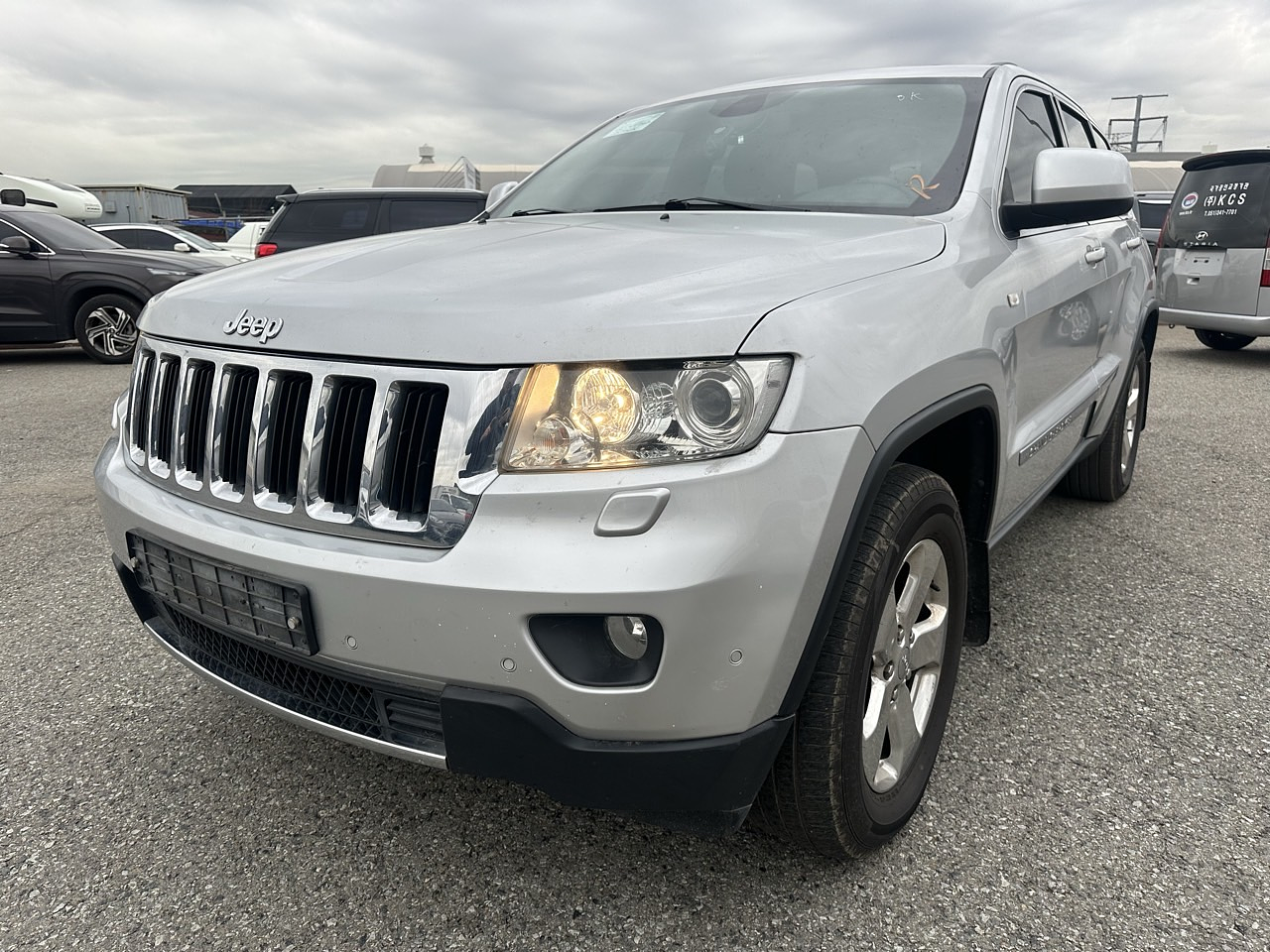 JEEP CHEROKEE 2012 / DIESEL3.0/ SUNROOF/ R.CAM / 4WD 2