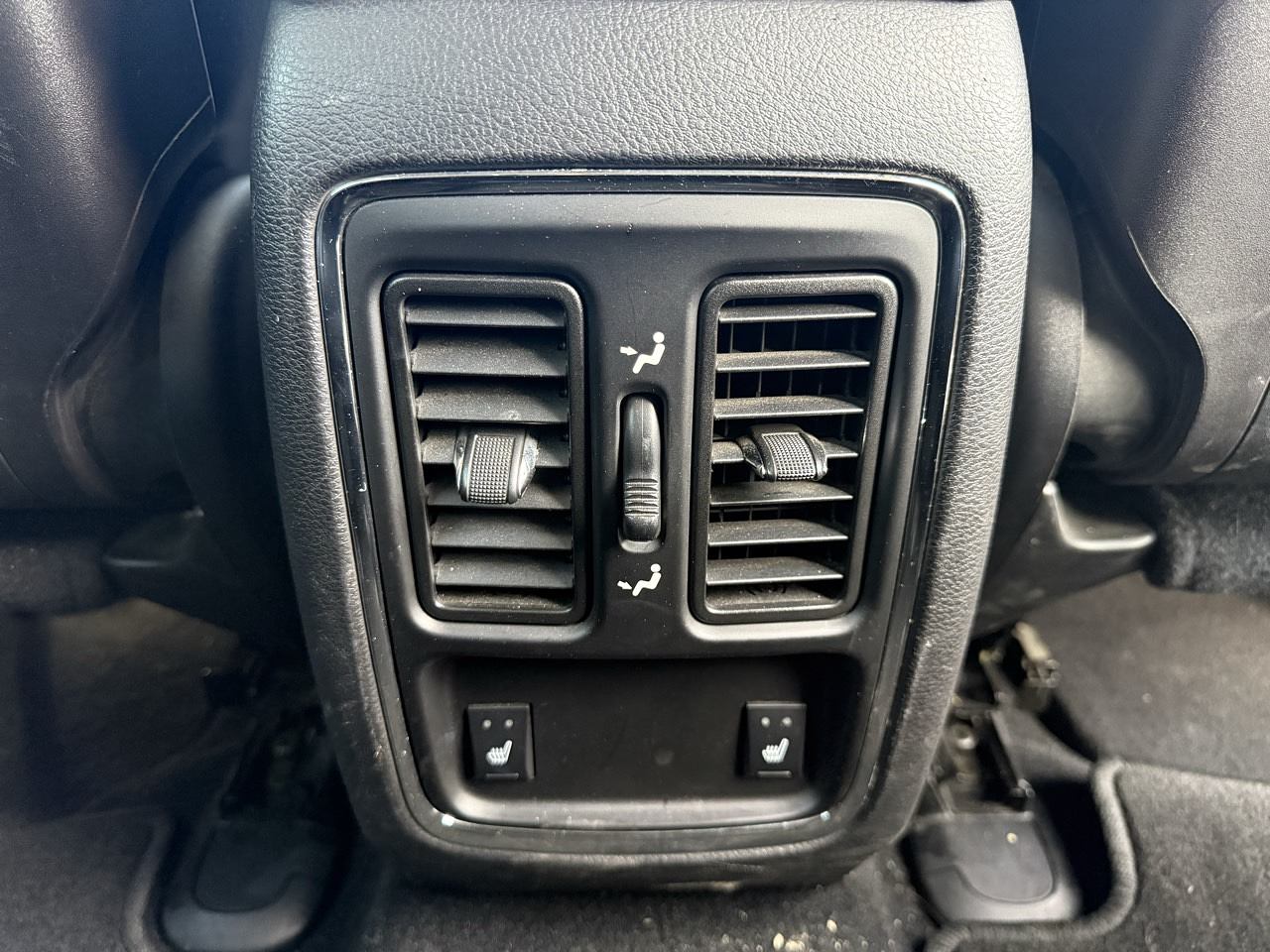 JEEP CHEROKEE 2012 / DIESEL3.0/ SUNROOF/ R.CAM / 4WD 29