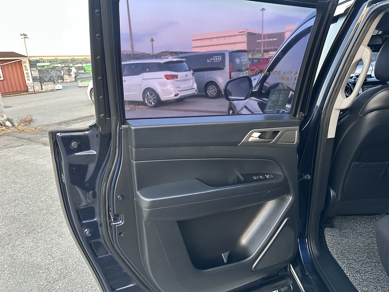 SSANG YONG REXTON 2018 / 4WD / DIESEL 2.2 / SMART KEY 22