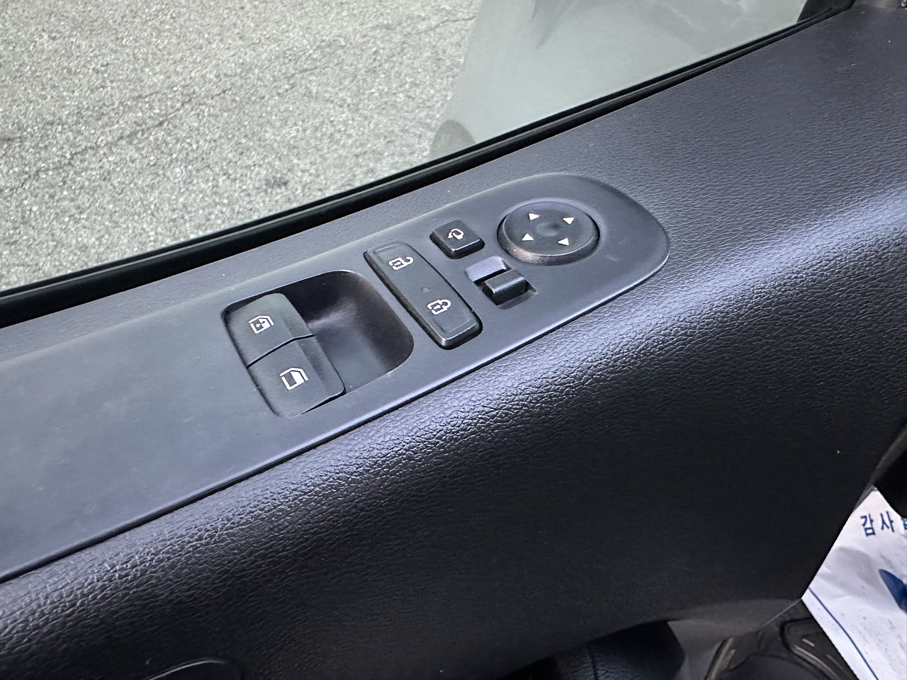 HYUNDAI STARIA 2022 / 2WD / DIESEL 2.5 / 9SEATS  10