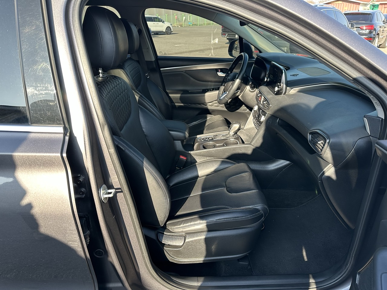 HYUNDAI SANTAFE 2019 / CAMARA R  / AUTOMATICO / DIESEL / 7PASAJEROS 12