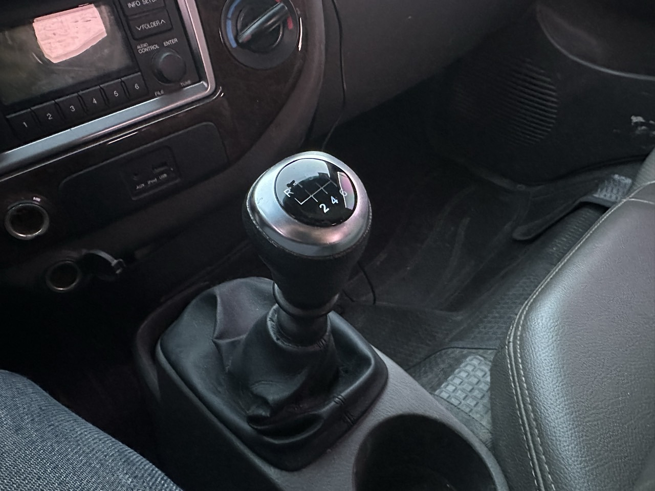 HYUNDAI PORTER 2014 / DOBLE CABINA / MECANICA / DIESEL 2.5 17