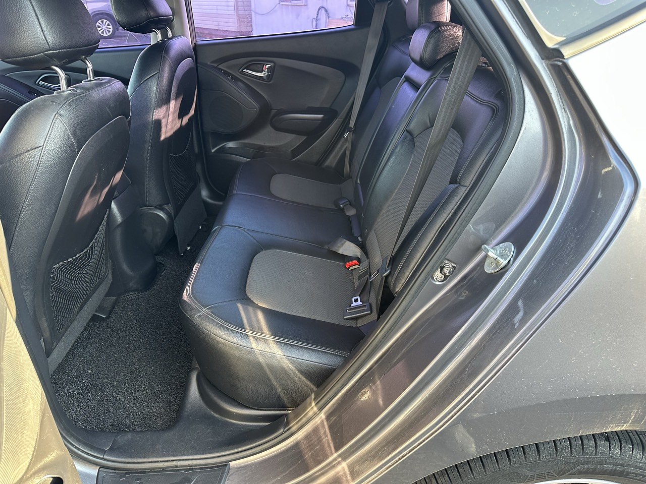  HYUNDAI TUCSON 2011 / AUTOMÁTICA  / DIESEL 2.0 / 2WD / CAMARA R 22