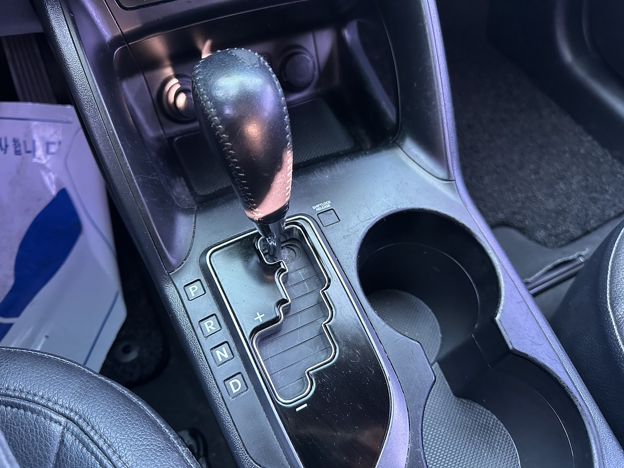  HYUNDAI TUCSON 2011 / AUTOMÁTICA  / DIESEL 2.0 / 2WD / CAMARA R 19