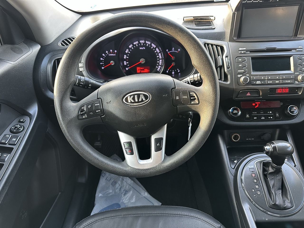 KIA SPORTAGE 2012 / PANTALLA  / 2WD / DIESEL 2.0 15