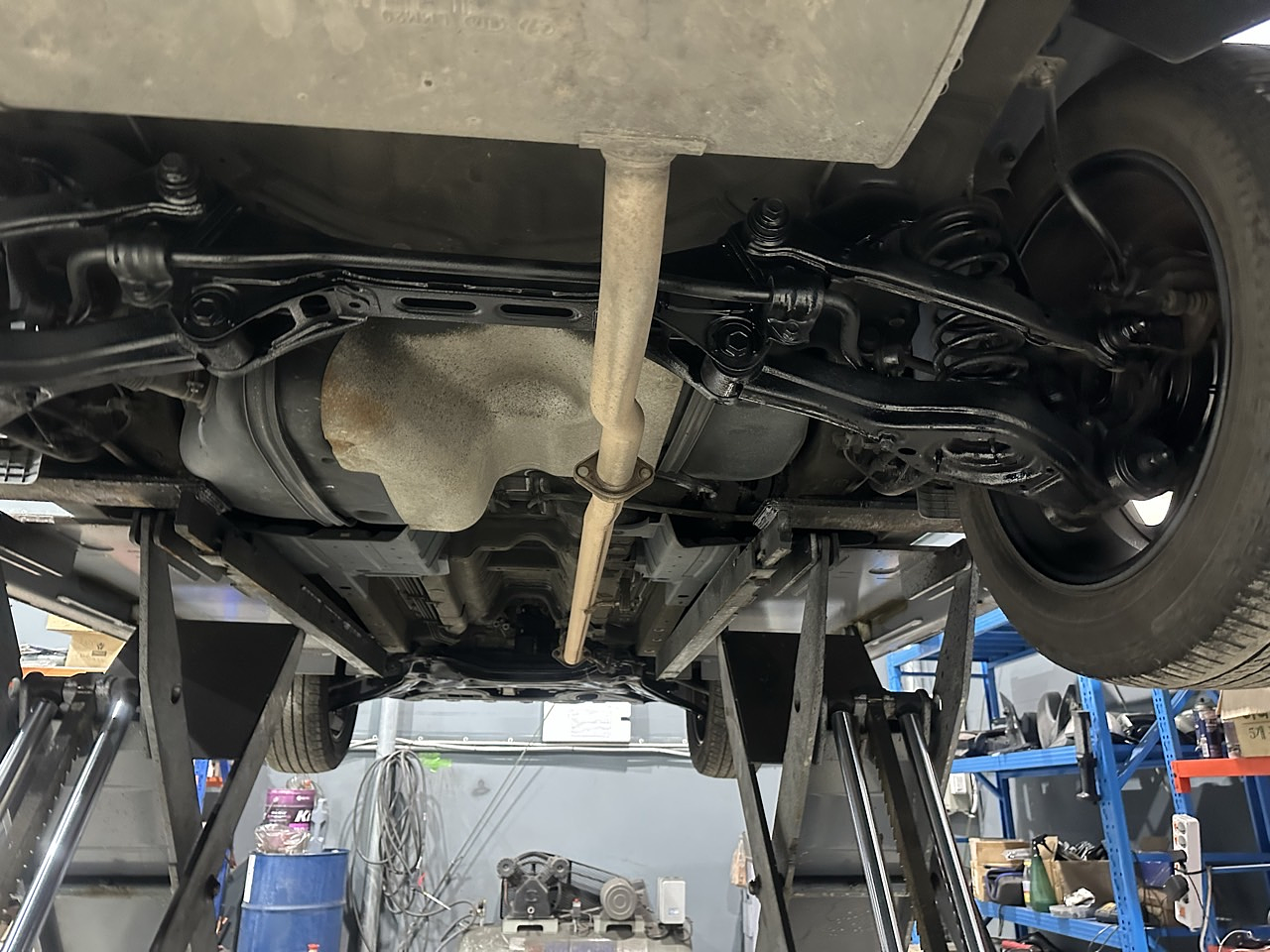 KIA SPORTAGE 2012 / PANTALLA  / 2WD / DIESEL 2.0 28