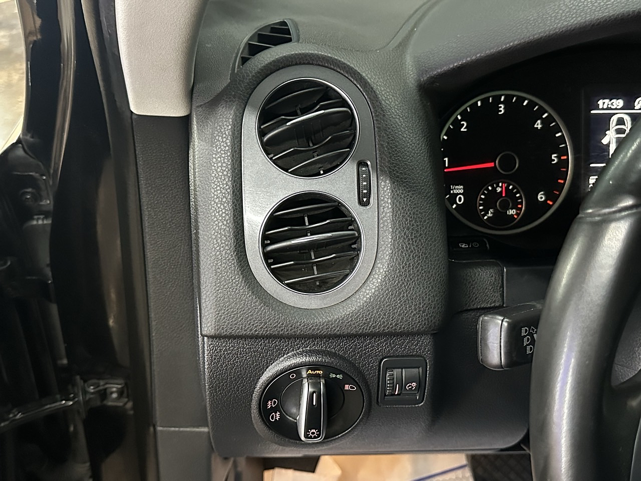 VOLKSWAGEN TIGUAN TDI 2013 / SUNROOF / SMART KEY / 4WD 14