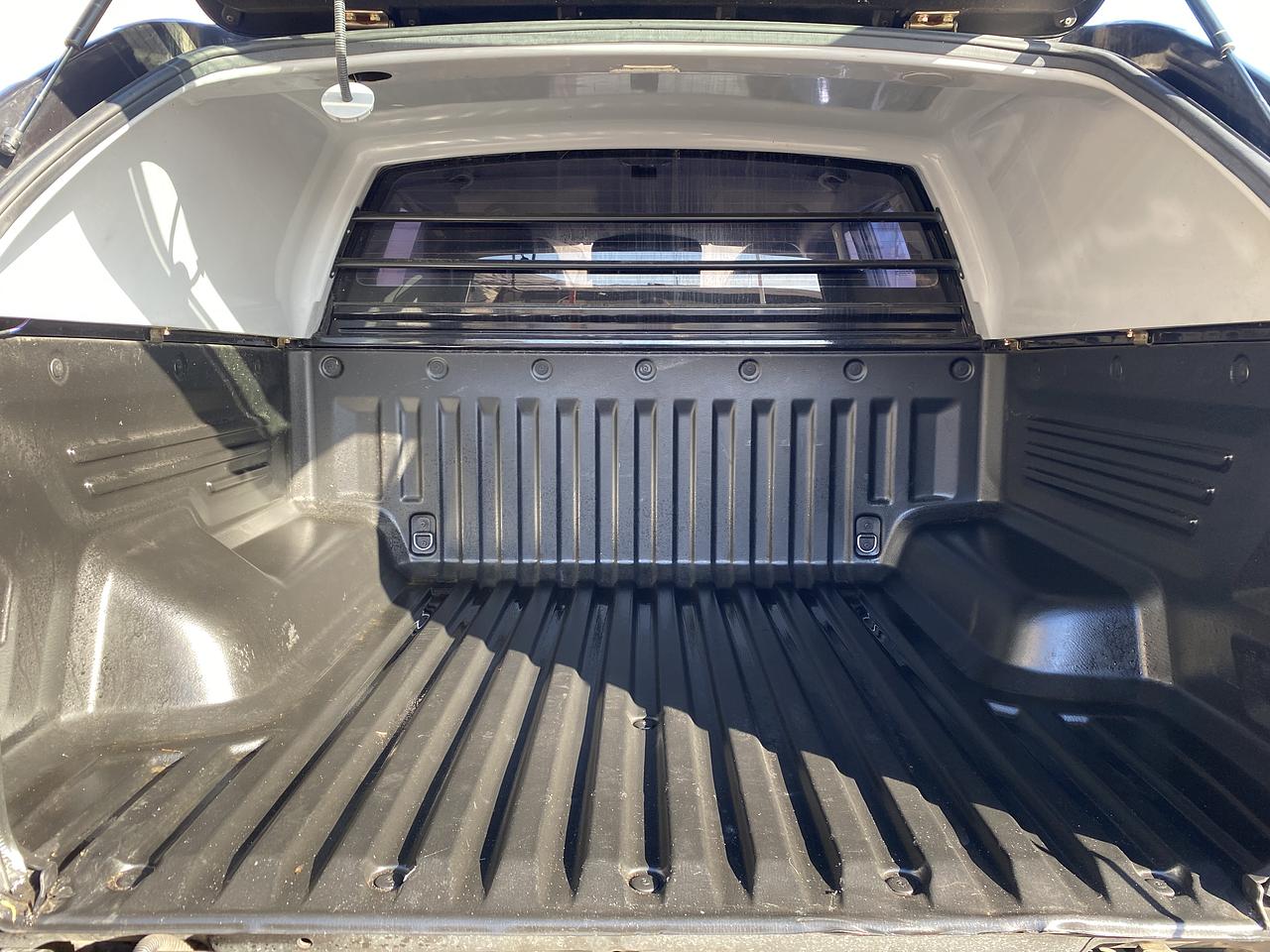 SSANG YONG REXTON SPORTS 2019 / 4WD / DIESEL / CAMARA R / SMART KEY 28