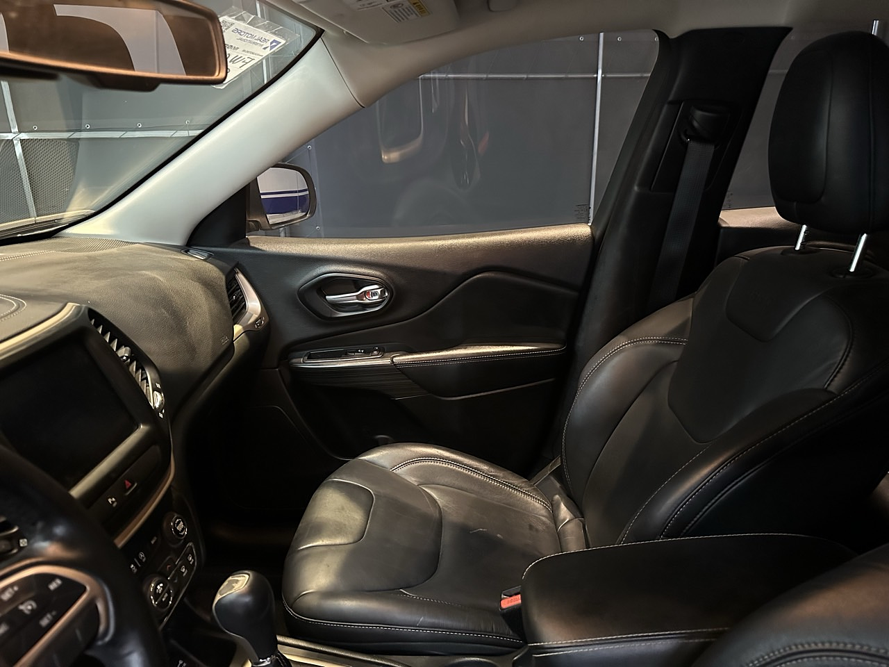 JEEP CHEROKEE 2015 / 4WD / SUNROOF / CAMARA R / DIESEL  24