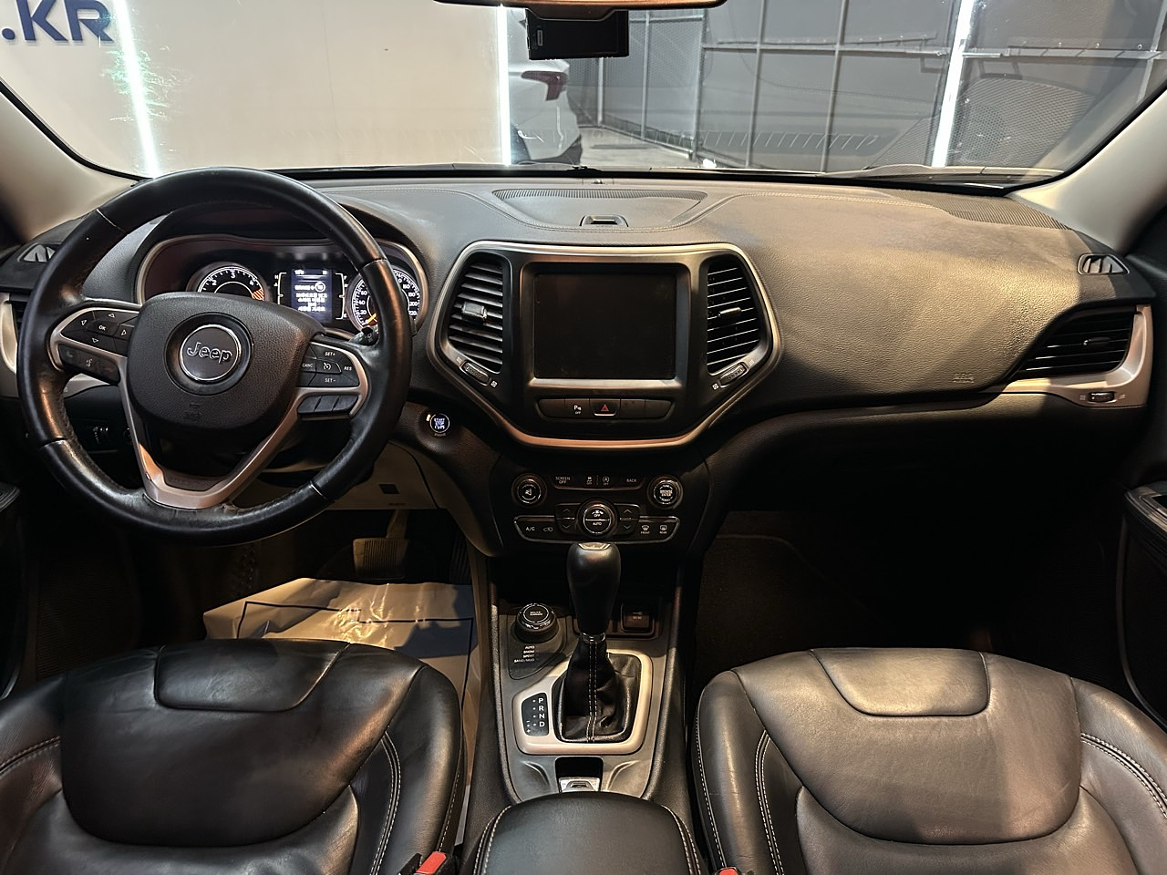 JEEP CHEROKEE 2015 / 4WD / SUNROOF / CAMARA R / DIESEL  17