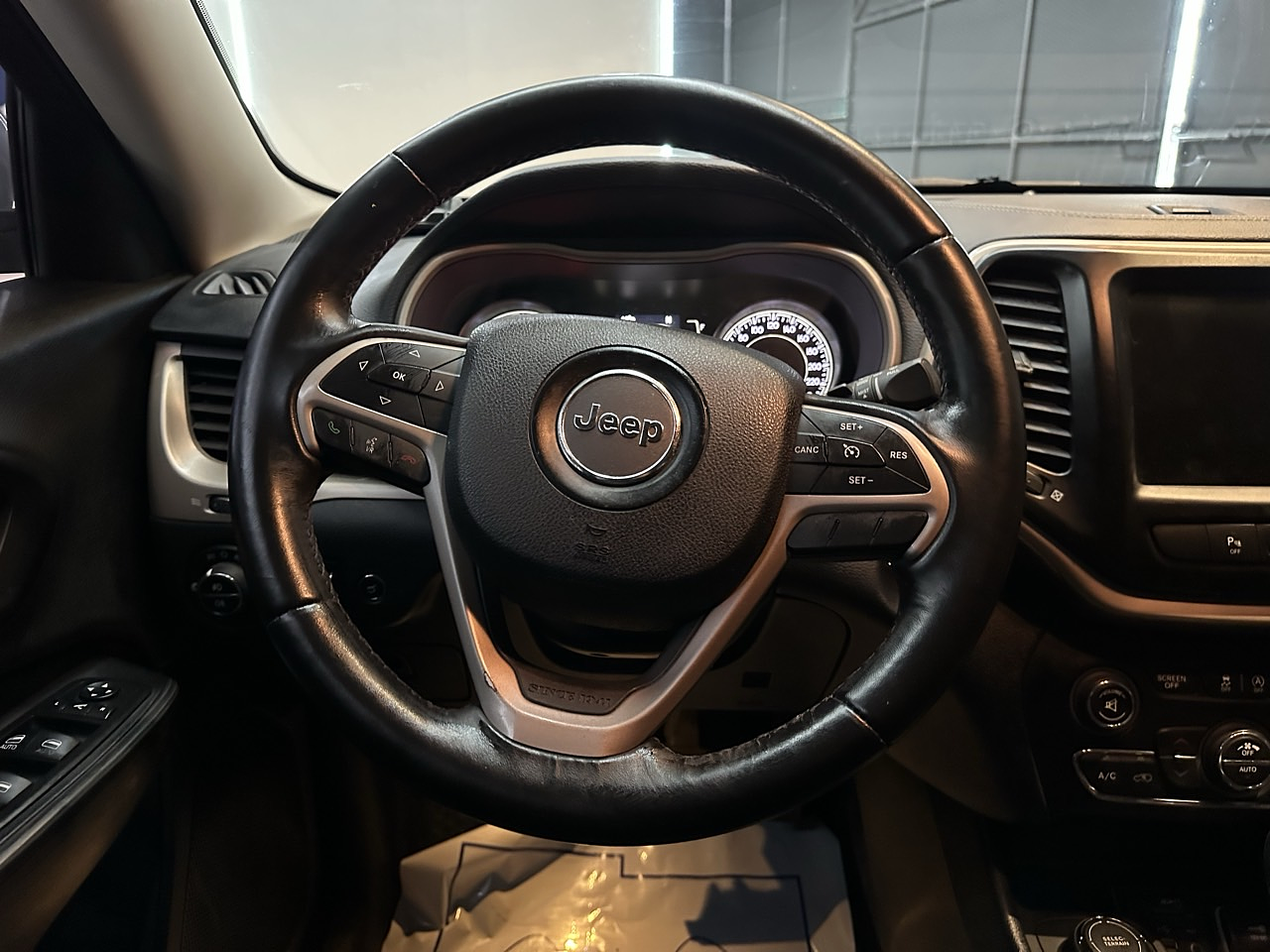 JEEP CHEROKEE 2015 / 4WD / SUNROOF / CAMARA R / DIESEL  7