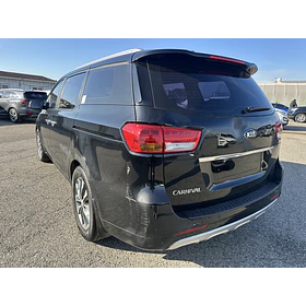 KIA Carnival — foto 5 de 18