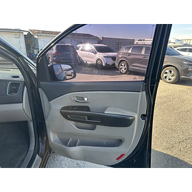 KIA Carnival — foto 13 de 18