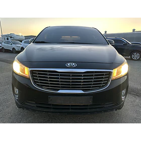 KIA Carnival — foto 4 de 18