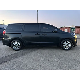KIA Carnival — foto 5 de 18