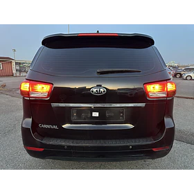 KIA Carnival — foto 9 de 18