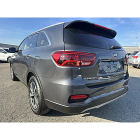 KIA Sorento — foto 5 de 18
