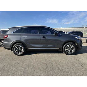 KIA Sorento — foto 8 de 18