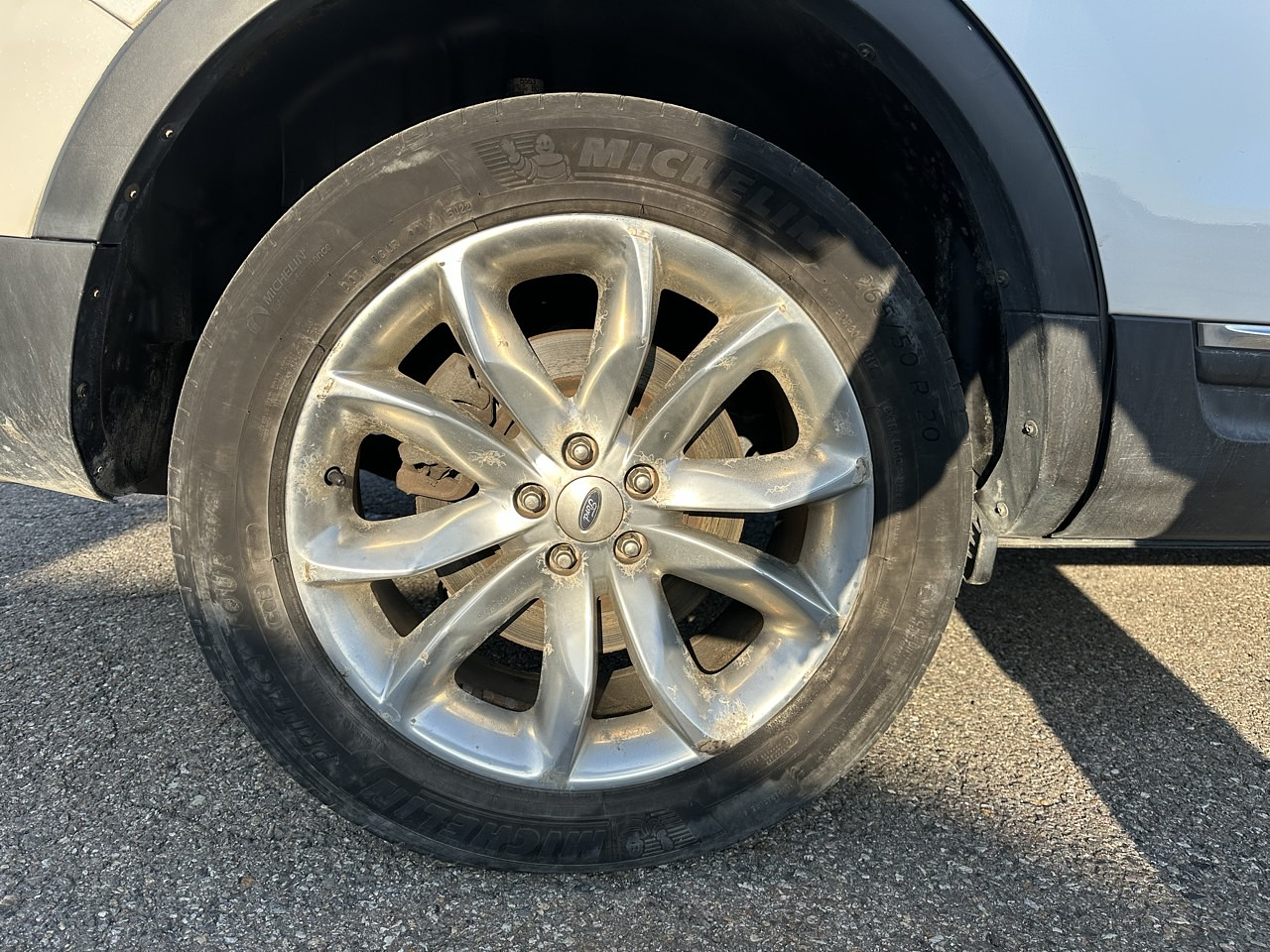 FORD EXPLORER 2014 / GASOLINA 3.5 / 7PASAJEROS / 4WD / CAMARA 360 29