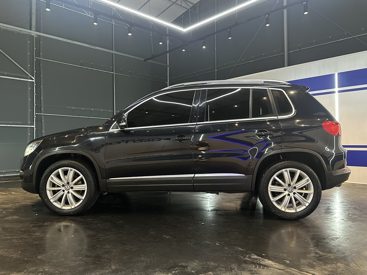 VOLKSWAGEN TIGUAN TDI 2013 / SUNROOF / SMART KEY / 4WD 5