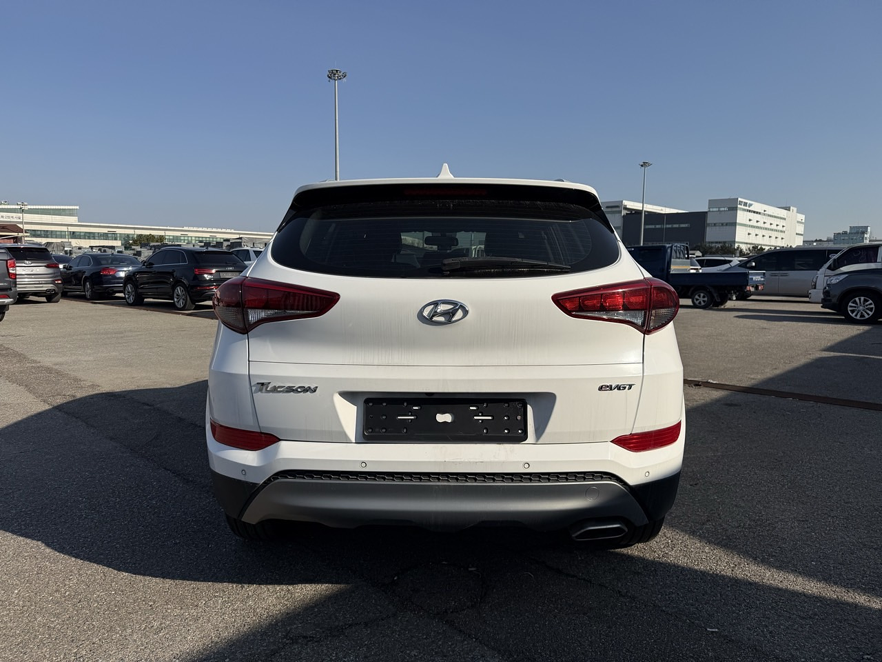 HYUNDAI ALL NEW TUCSON 2017 / CÁMARA R / 2WD/ DIESEL 1.7 CC 3
