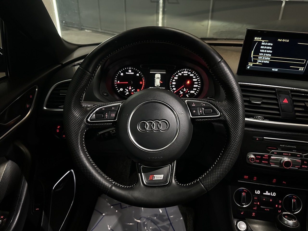 AUDI Q3 35 TDI QUATTRO 2016 / SUNROOF / SMART KEY / CAMARA R 16