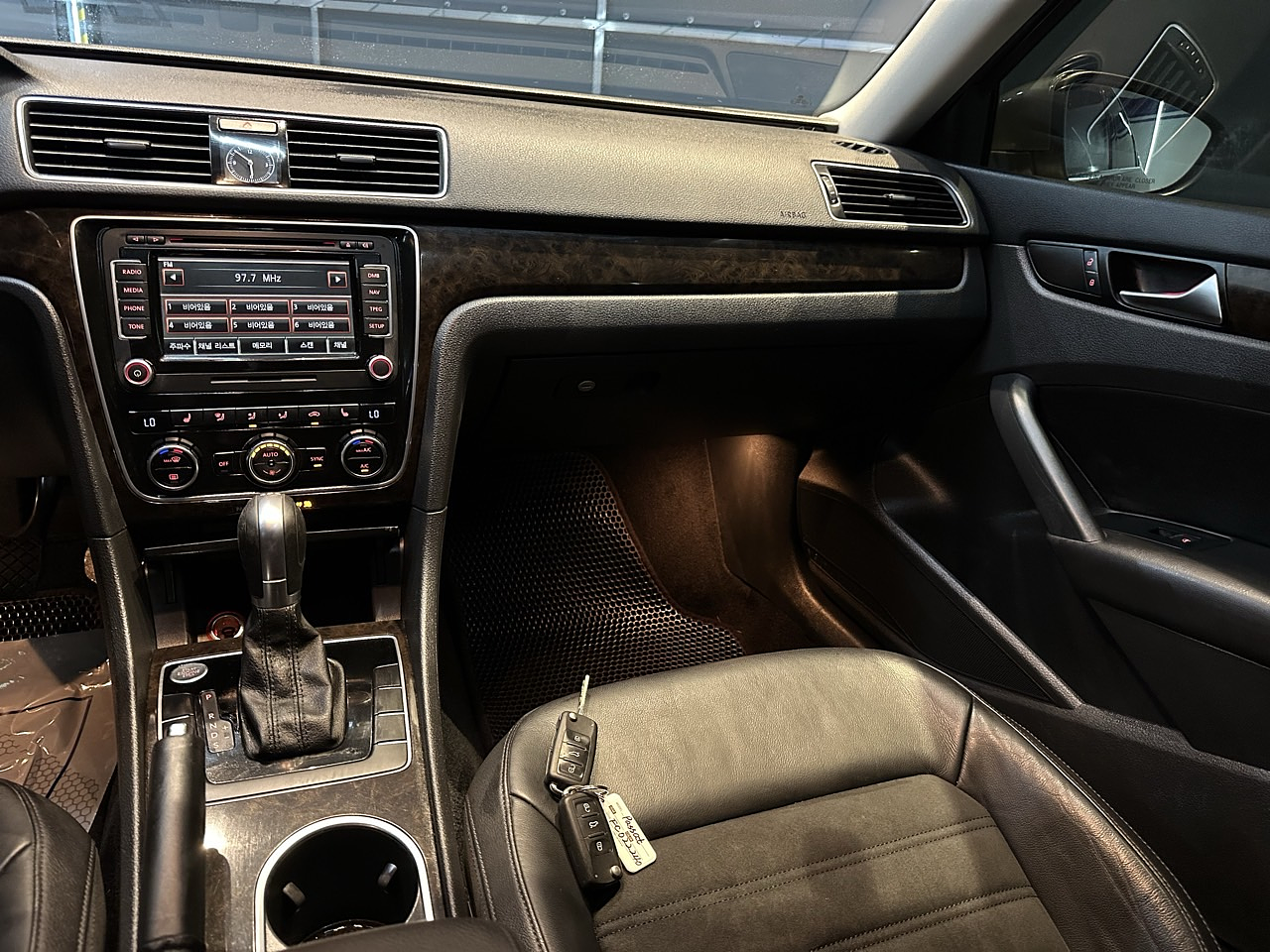 VOLKSWAGEN PASSAT 2015 / SUNROOF / CAMARA R / SMART KEY / 2WD 13