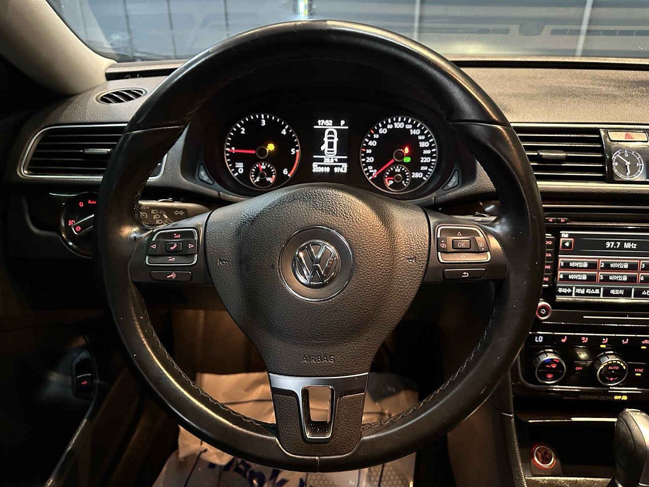 VOLKSWAGEN PASSAT 2015 / SUNROOF / CAMARA R / SMART KEY / 2WD 16