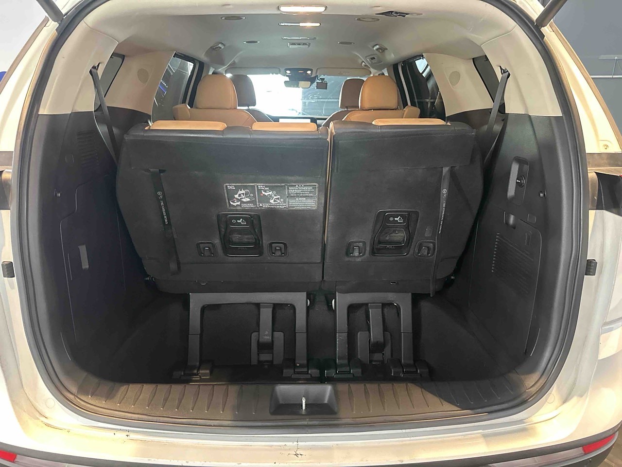 KIA CARNIVAL 2023 / 9PASAJEROS / CÁMARA 360 / DIESEL 2.2 / 2WD 31