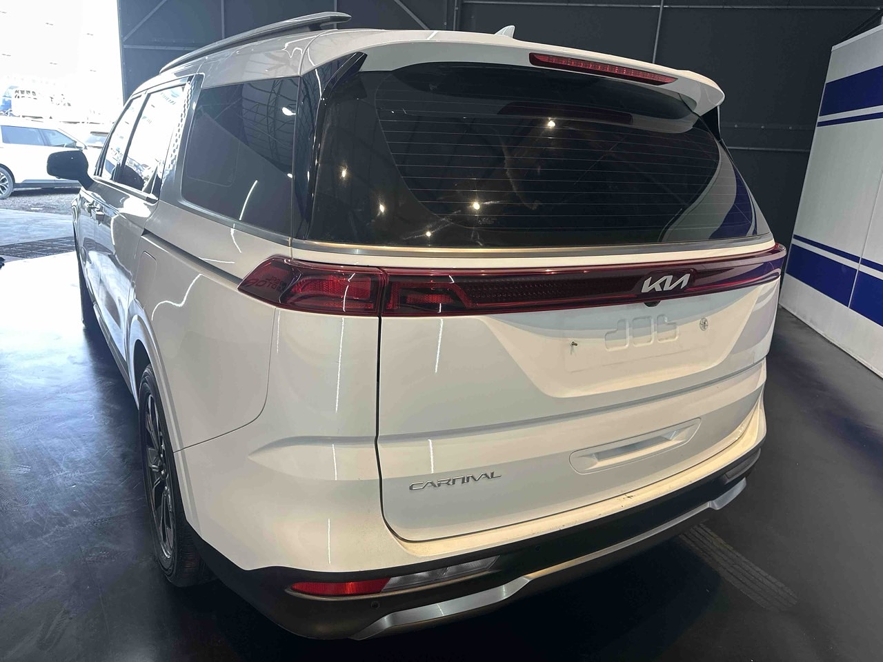 KIA CARNIVAL 2023 / 9PASAJEROS / CÁMARA 360 / DIESEL 2.2 / 2WD 6