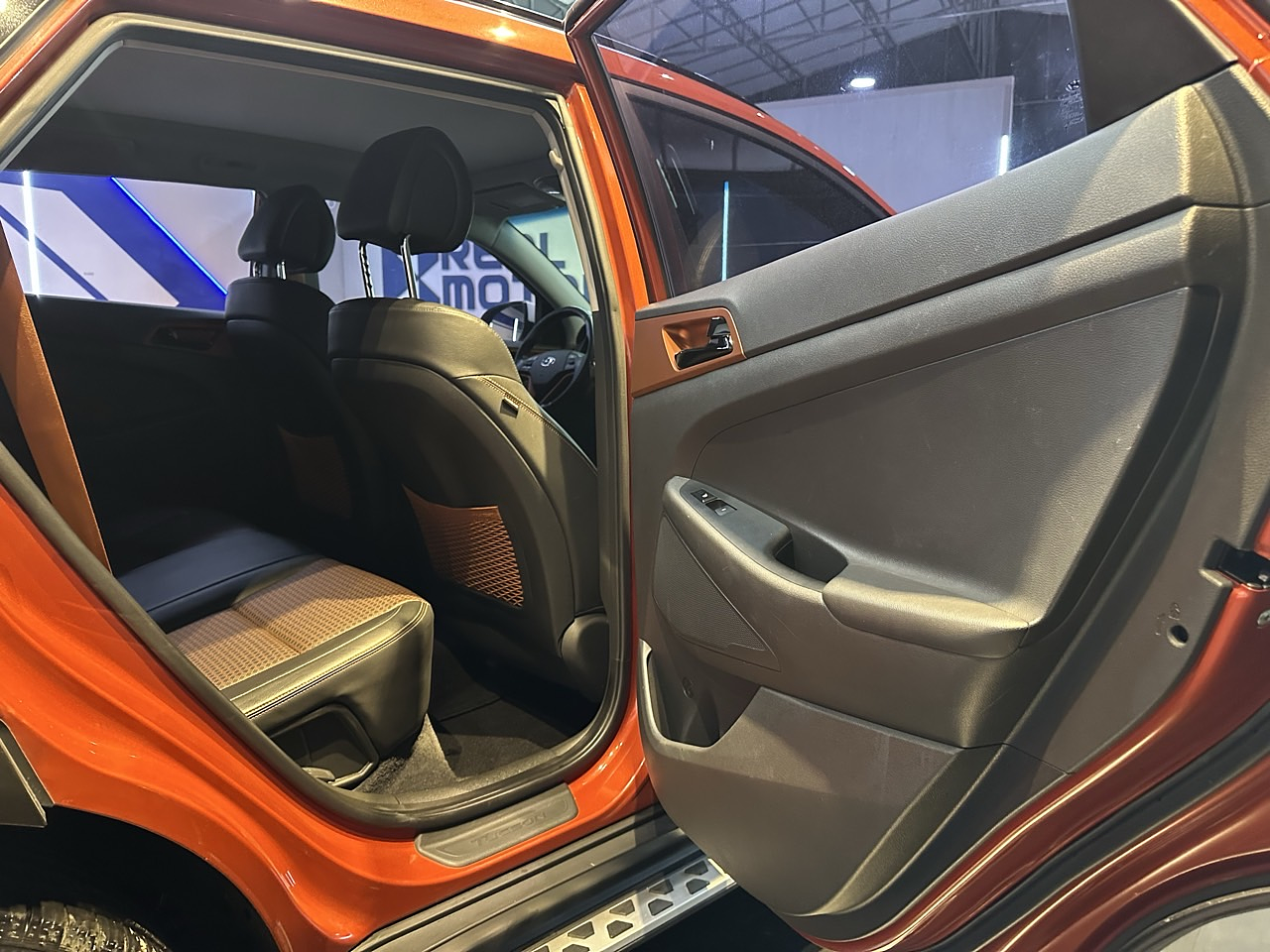  HYUNDAI TUCSON 2016 / AUTOMÁTICA  / CAMARA R / SUNROOF / DIESEL / 2WD  27