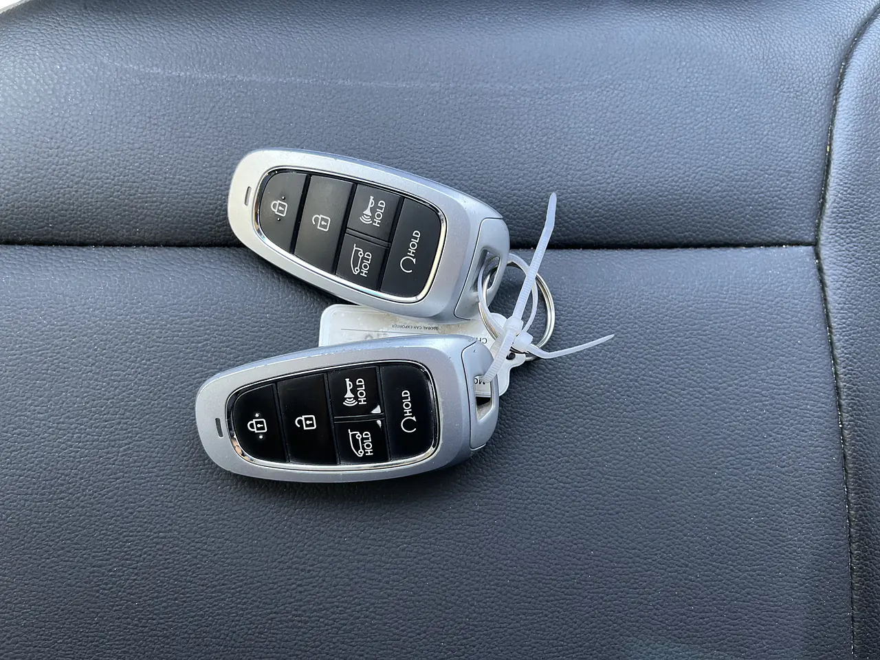 HYUNDAI STARIA 2022 / 2WD / DIESEL 2.5 / 9SEATS  18