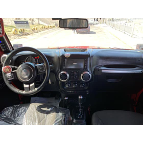 Jeep Wrangler Rubicon — foto 11 de 16
