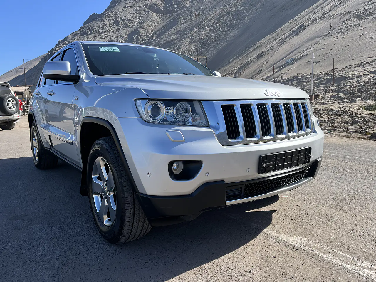 JEEP CHEROKEE 2012 / DIESEL3.0/ SUNROOF/ R.CAM / 4WD 1