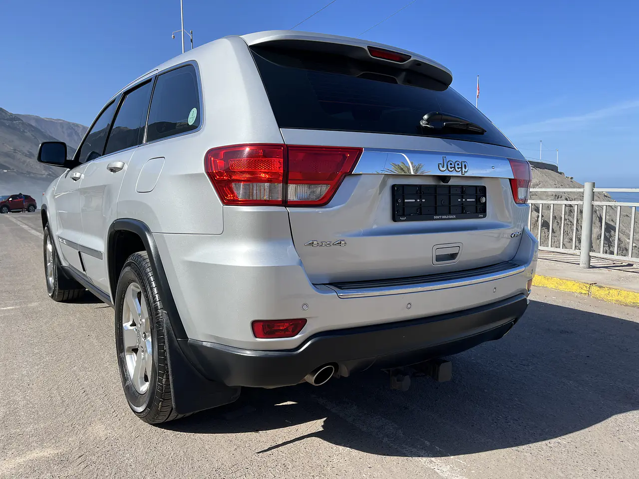 JEEP CHEROKEE 2012 / DIESEL3.0/ SUNROOF/ R.CAM / 4WD 4