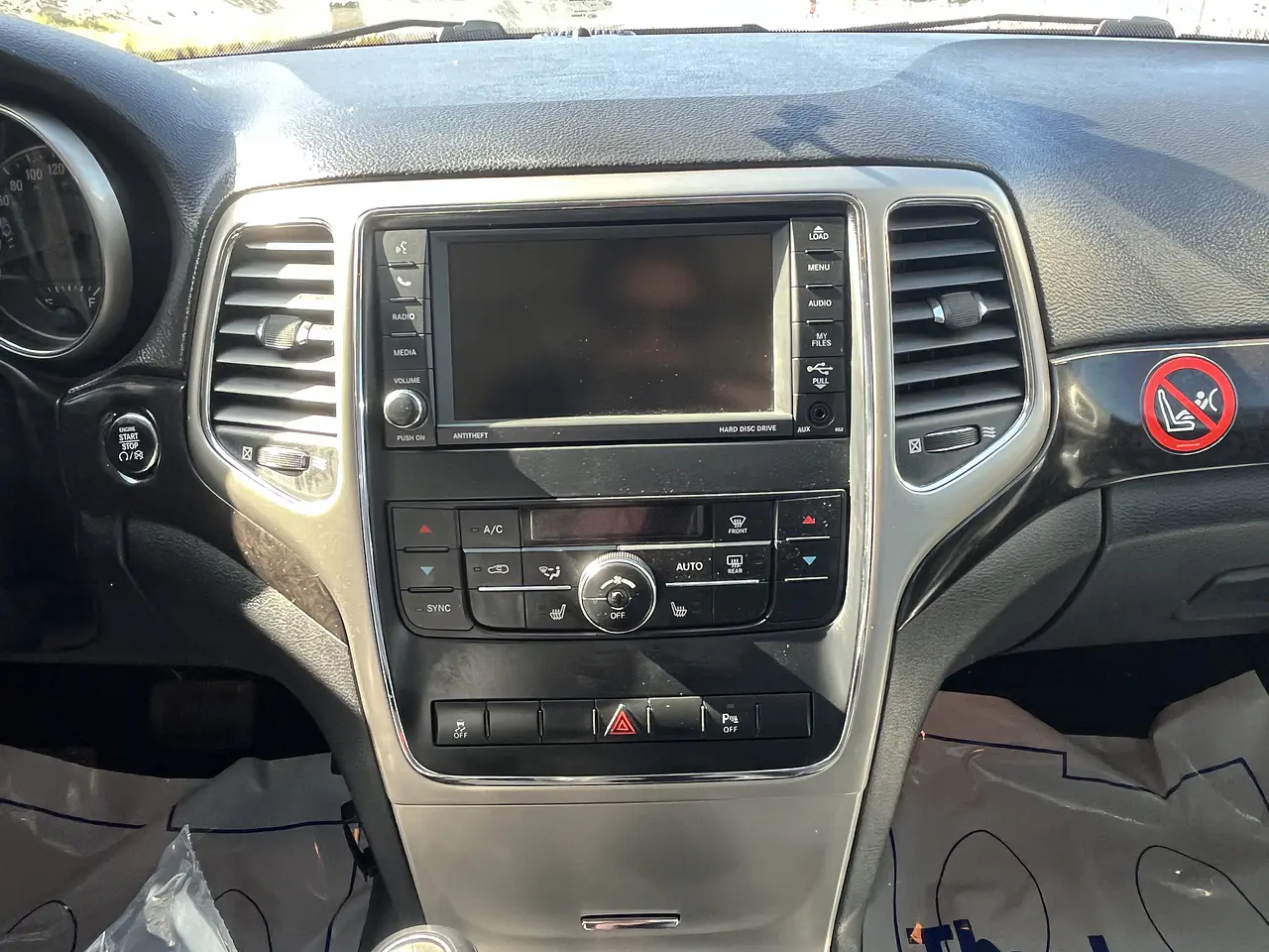 JEEP CHEROKEE 2012 / DIESEL3.0/ SUNROOF/ R.CAM / 4WD 22