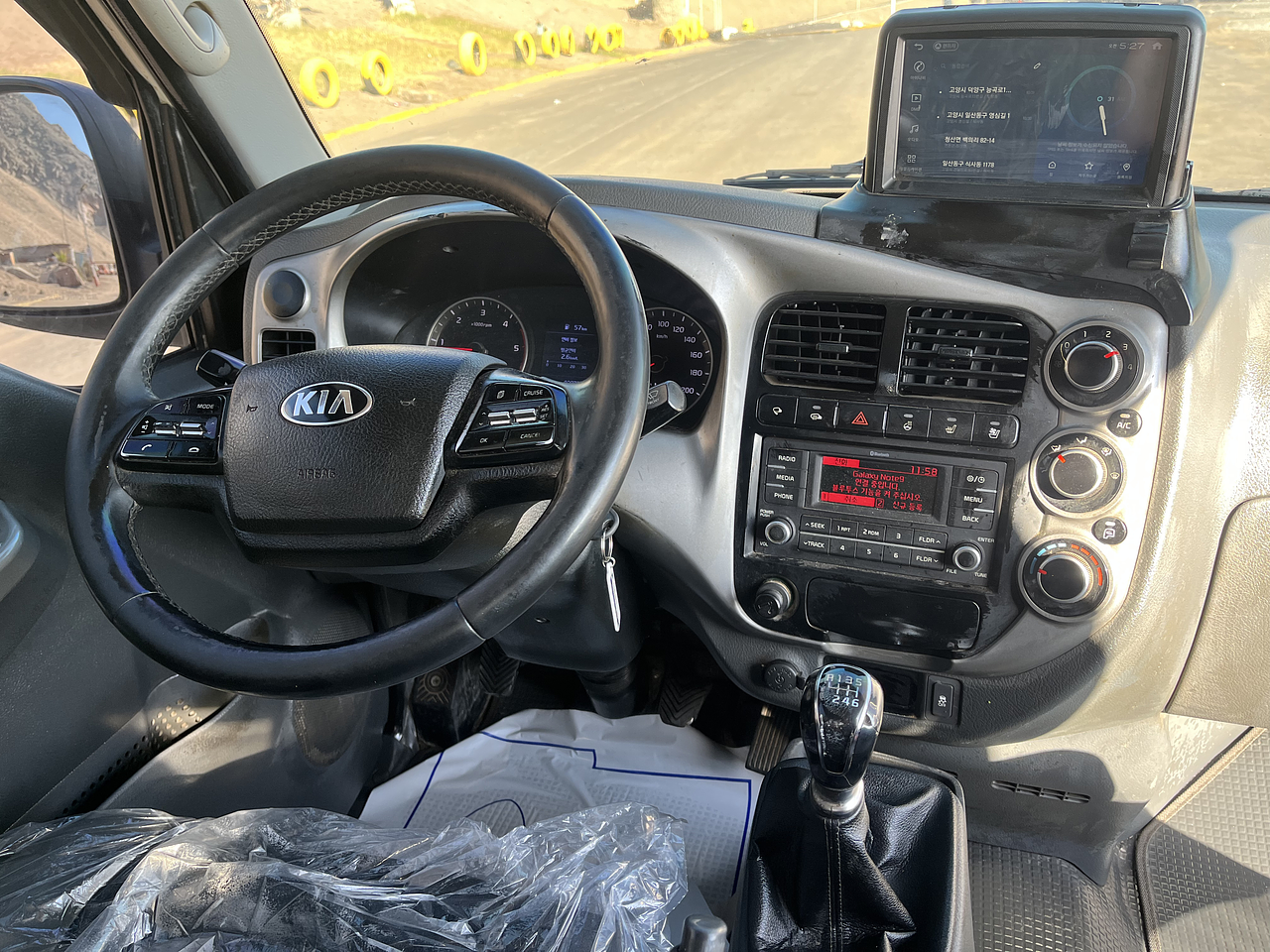 KIA BONGO3 2020 1.2T / CAMARA R / MECANICO / DIESEL 2.5 14