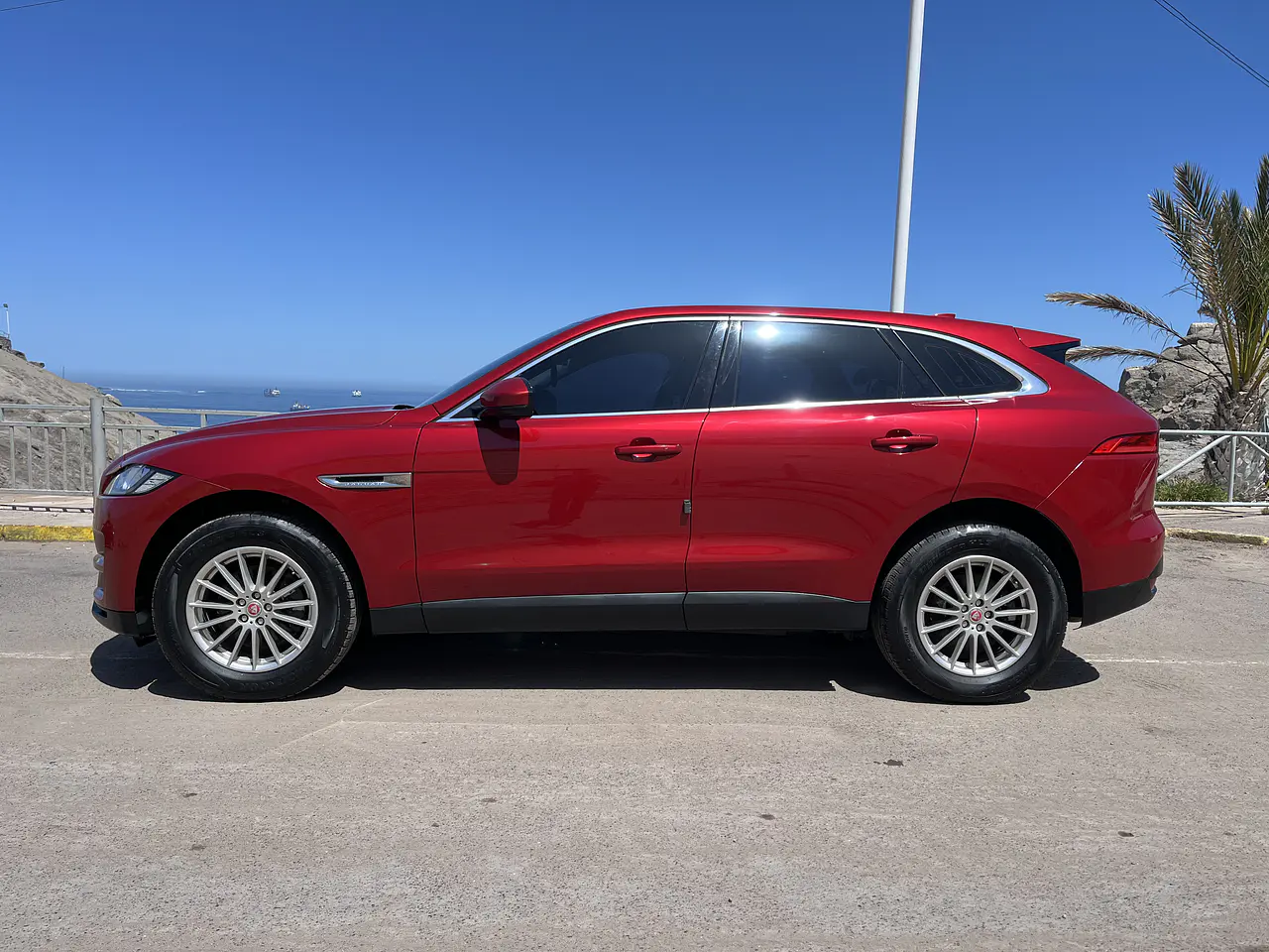 JAGUAR F-PACE 2018 / SUNROOF / SMART KEY / FULL EQUIPO / DIESEL 8