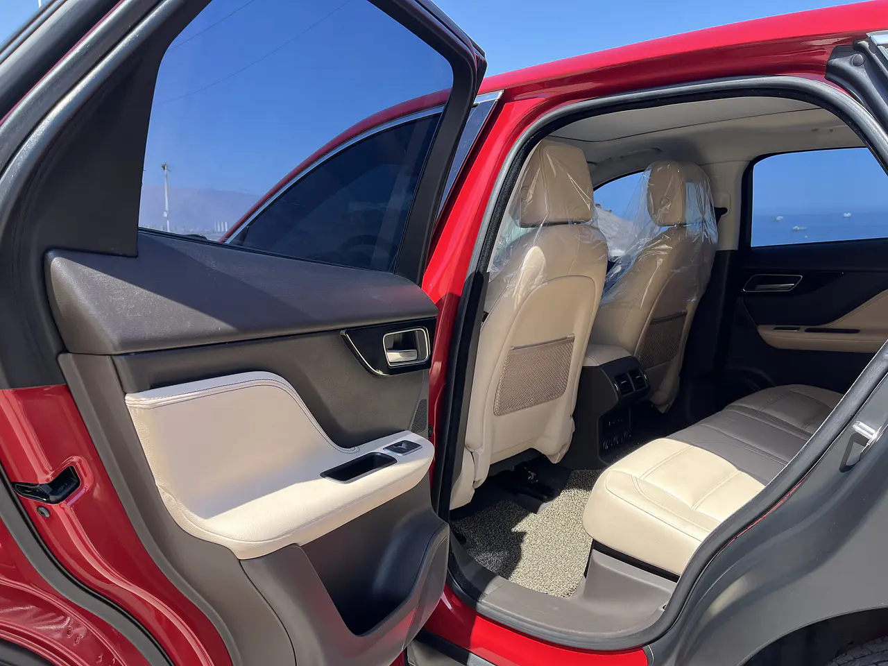 JAGUAR F-PACE 2018 / SUNROOF / SMART KEY / FULL EQUIPO / DIESEL 32