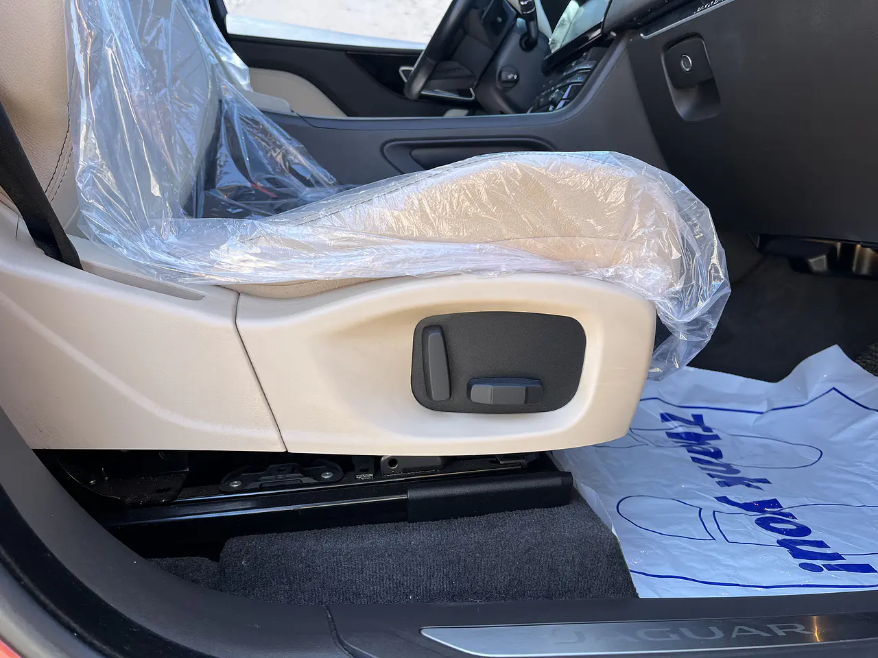 JAGUAR F-PACE 2018 / SUNROOF / SMART KEY / FULL EQUIPO / DIESEL 31