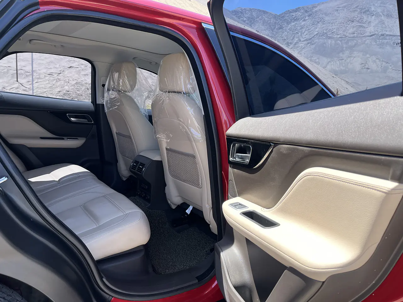 JAGUAR F-PACE 2018 / SUNROOF / SMART KEY / FULL EQUIPO / DIESEL 34