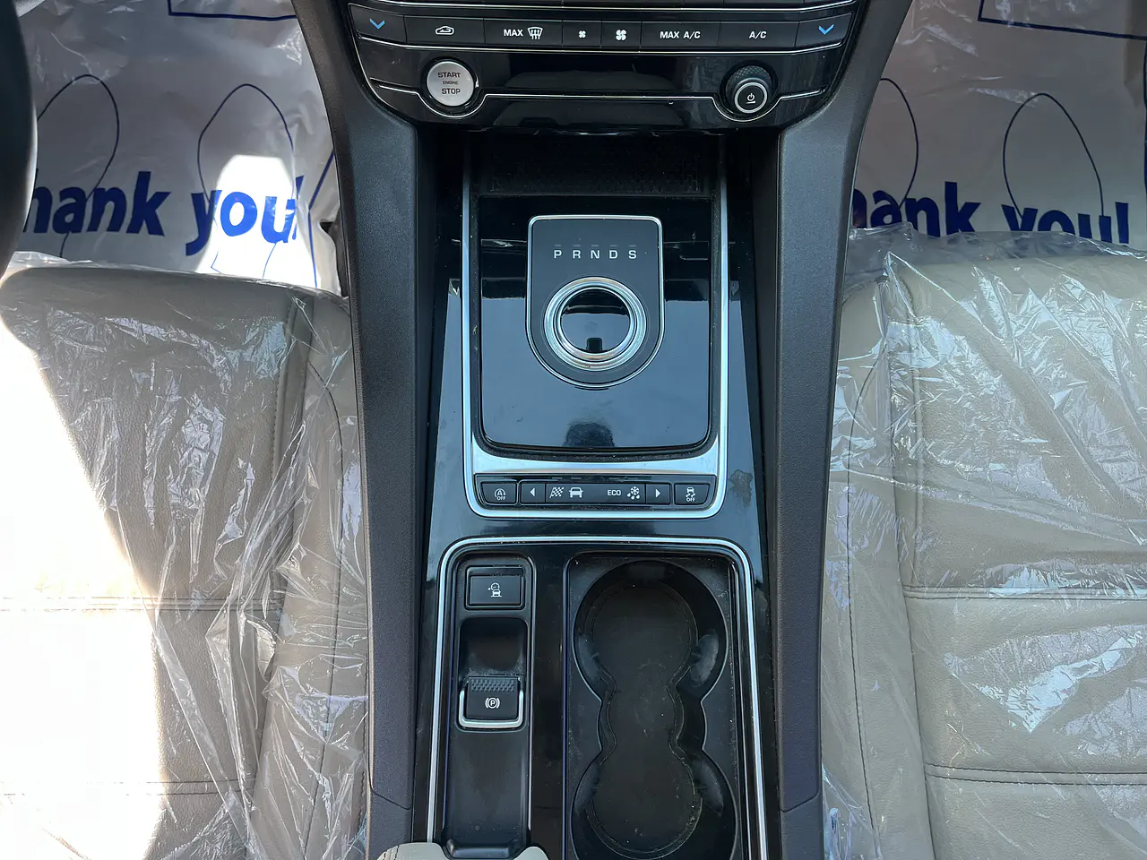 JAGUAR F-PACE 2018 / SUNROOF / SMART KEY / FULL EQUIPO / DIESEL 26